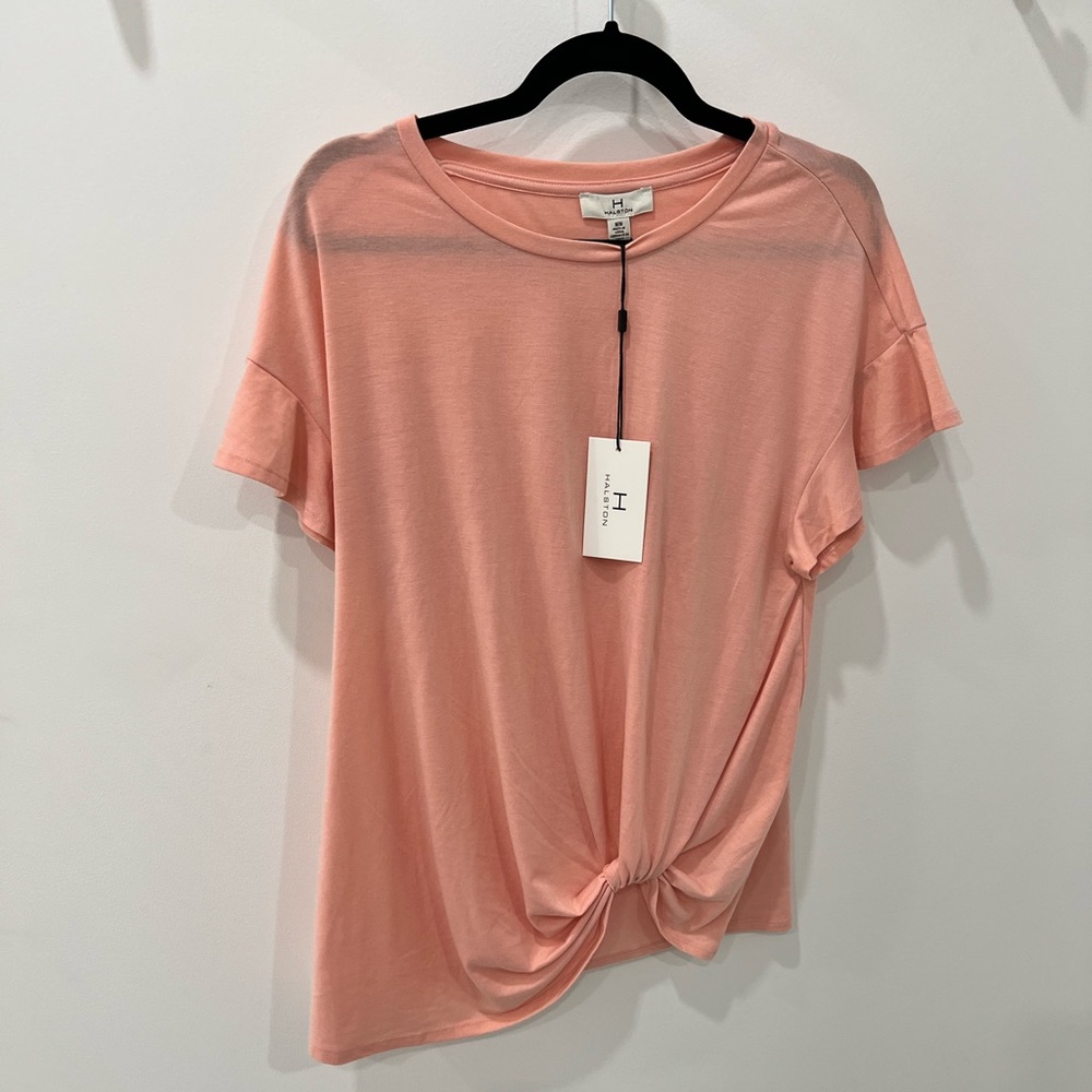 Size M Halston tshirt